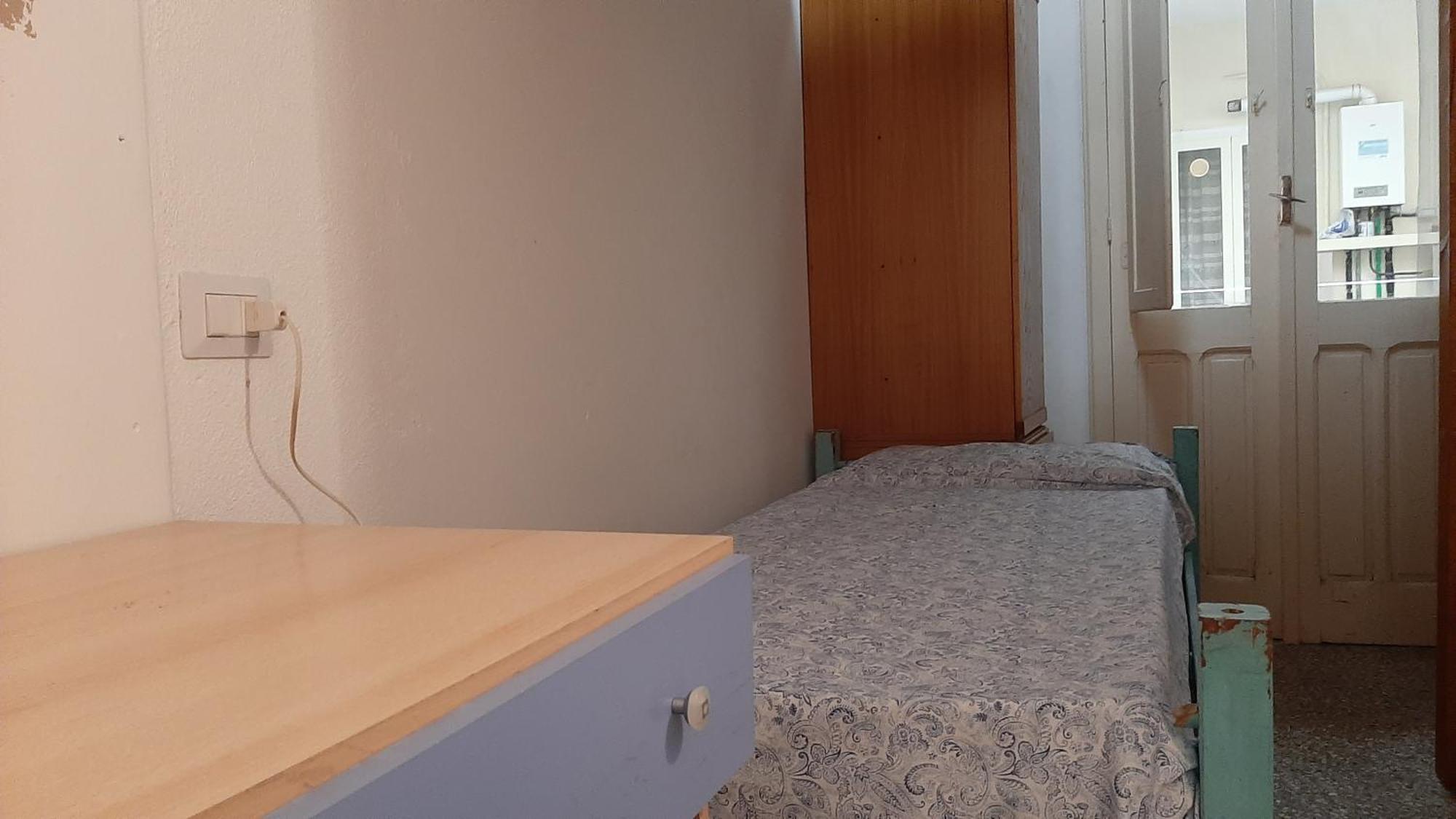 Super Central Rooms Con Uso Cucina Κάλιαρι Δωμάτιο φωτογραφία